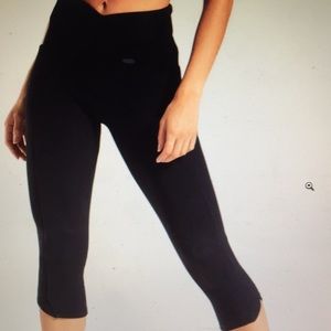 Gymshark poise cropped leggings